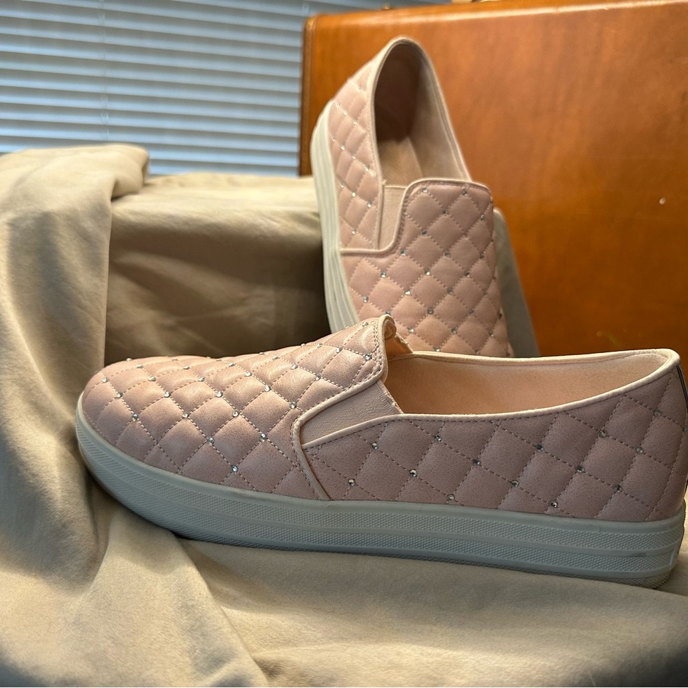 Quilted Pink Slip-On Sneakers - Skechers